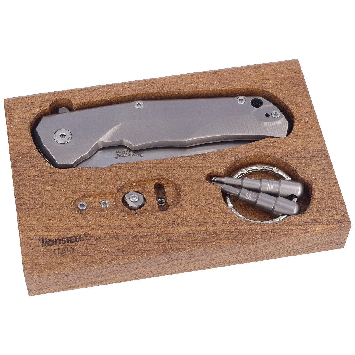 Nóż składany LionSteel T.R.E. Grey Titanium/Blue Ti, Stonewashed M390 by Molletta (TRE BL) 4 jpg