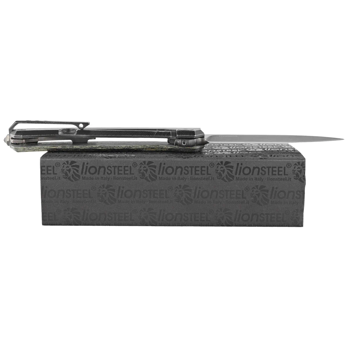 Nóż składany LionSteel Myto Toxic Storm Fat Carbon, Old Black MagnaCut by Molletta (MT01 MC TS) 8 webp