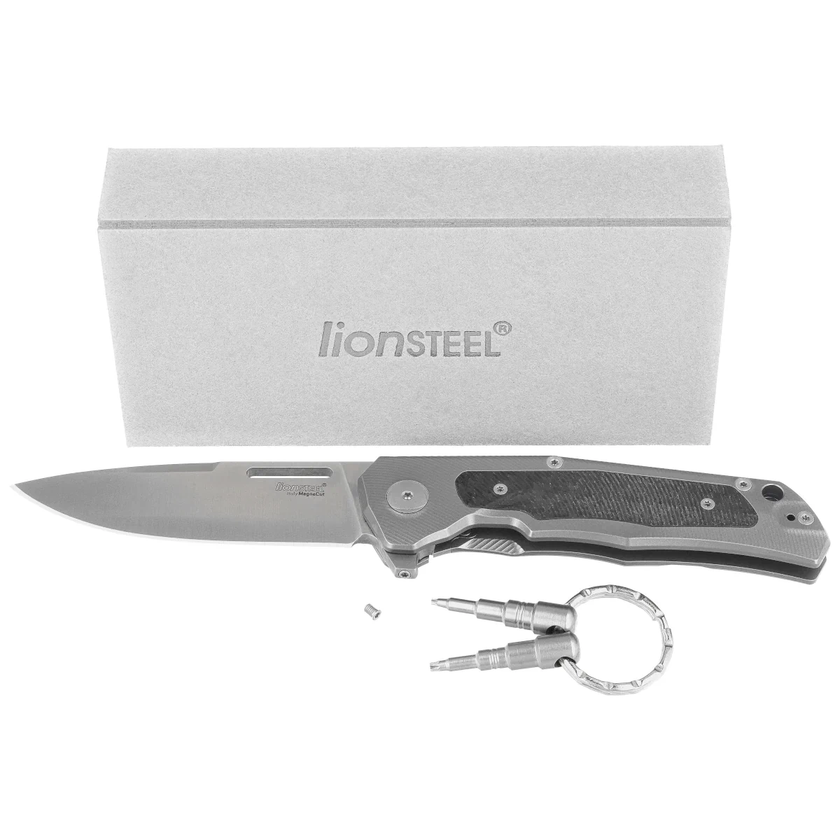 Nóż składany LionSteel Q4ttro Gray Titanium/ Fat Carbon, Satin MagnaCut by Molletta (Q4 GY) 3 webp