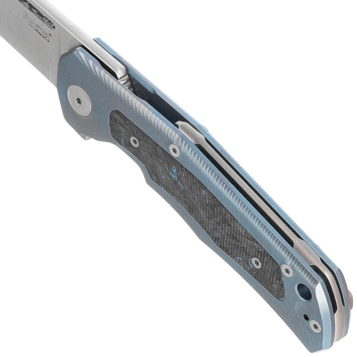 Nóż składany LionSteel Q4ttro Blue Titanium / Fat Carbon, Satin MagnaCut by Molletta (Q4 BL) 4 webp